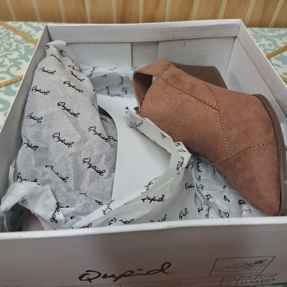 NEW Quipid brown suede "feel" pointed toe, buckle strap sandle heeled boots 6.5 - Picture 15 of 16